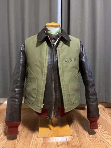 토이즈 맥코이 U.S.N. 데크 베스트 알파카 베스트 올리브