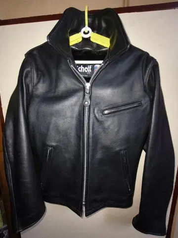 Schott 블랙 가죽 카라 부착 싱글 라이더 자켓