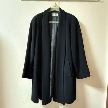 VINVERT 블랙 롱 코트 겉감 알파카 털 30퍼센트 사용