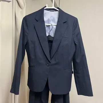 여성용 네이비 스트라이프 정장 세트