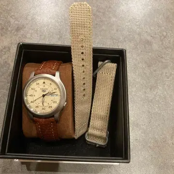 연말 세일! SEIKO5 역수입 자동 시계 베이지 다이얼