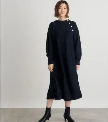 미사용 택 포함 grove 사이드 플리츠 케이블 니트 원피스 보르도