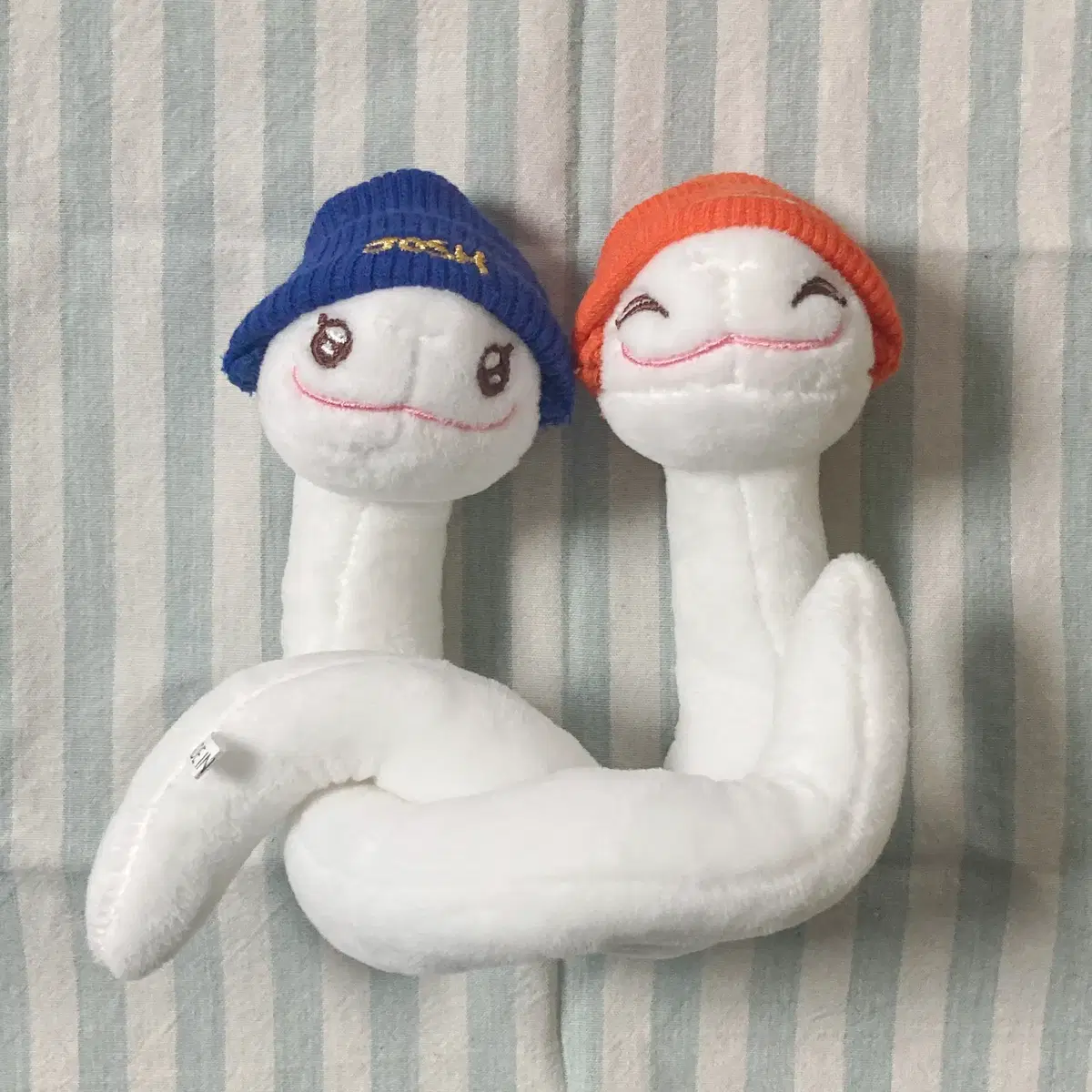 Seventeen svt Joshua 20cm snake doll Byamshu