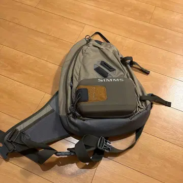 SIMMS 슬링백