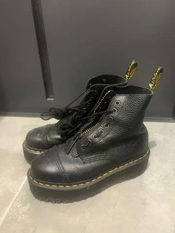 닥터마틴 Dr.Martens 정글 부츠 통굽 37 사이즈