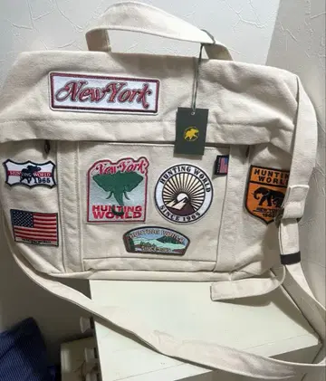 HUNTING WORLD 와펜 숄더백 데님 USA 화이트