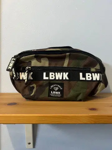 LBWK 카모플라쥬 바디백