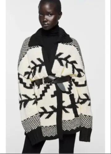 ZARA 노르딕 가디건 가운 코트