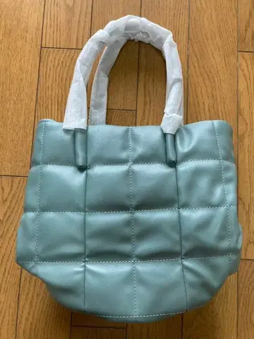 민트 그린 퀼팅풍 핸드백
