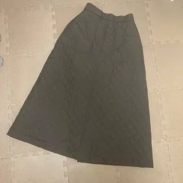 UNFILO 앙피로 퀼팅 롱 스커트 사이즈 M