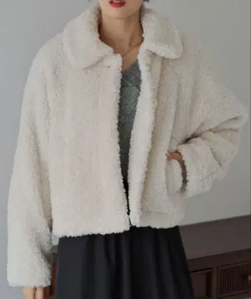 [미사용품] 블루이스트 보아 코트 아이보리 M