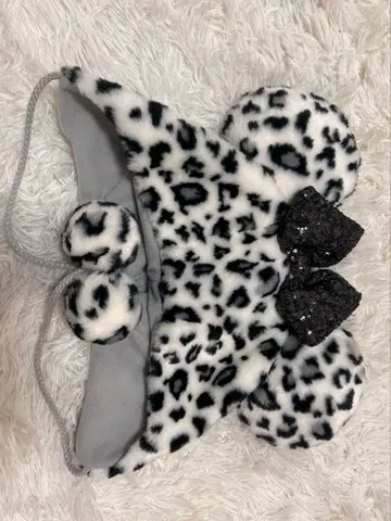 레오파드 무늬 플리스 모자 비즈 리본 포함