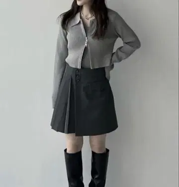 cocodeal 코코딜 다크 그레이 플리츠 스커트 3버튼