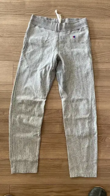 연말 특가 Champion 리버스 위브 그레이 스웨트 팬츠 M