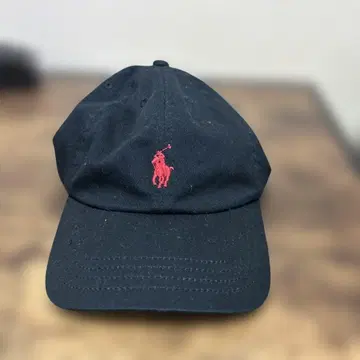 POLO 빨간색 로고 캡 블랙