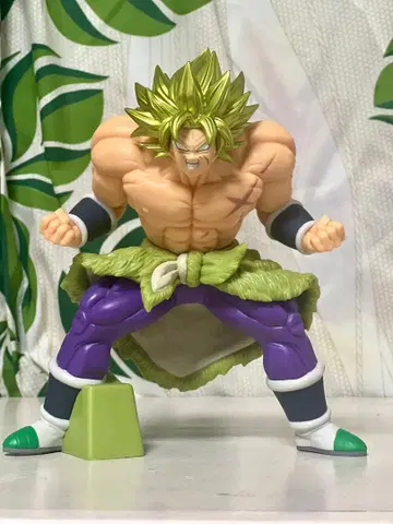 드래곤볼 브로리 피규어