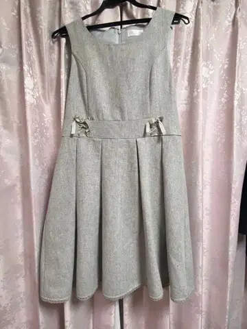 슬리브리스 그레이 A라인 원피스