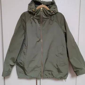 Dconcept 후드 부착 올리브 그린 자켓