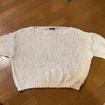 로베르타 코리나 니트