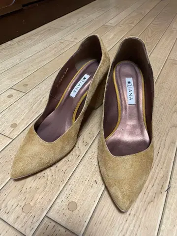 다이애나 펌프스 24.5cm