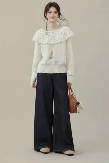 옷깃이 귀여운, 복슬복슬 니트 겨울 나들이 모임 데이트에 최적