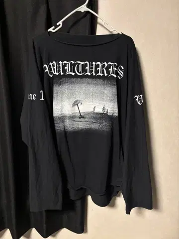 Yeezy Vultures 롱티