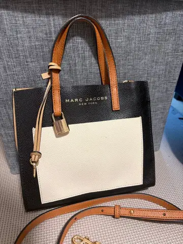 MARC JACOBS 가죽 핸드백