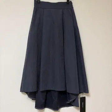 DRWCYS 다크 그레이 플레어 스커트