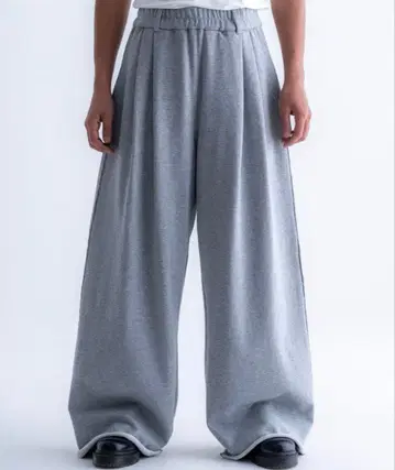 [ 새상품급 ] SINSS Two tuck sweatpants