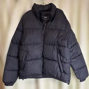 새상품급 ZARA DNWR 다운 자켓 XL 44 블랙 블랙 자라