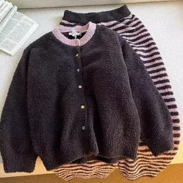 포근포근 보아 가디건과 스커트 세트