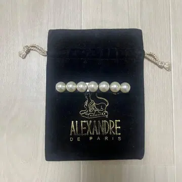 새상품급 ALEXANDRE DE PARIS 펄 헤어 머리핀