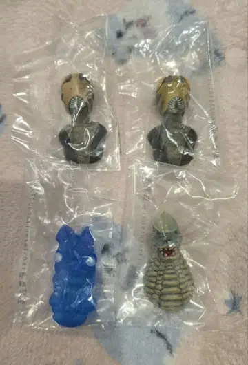 [ 4개 세트 ] 괴수 대전집 vol.2 F상 괴수두감 vol.2