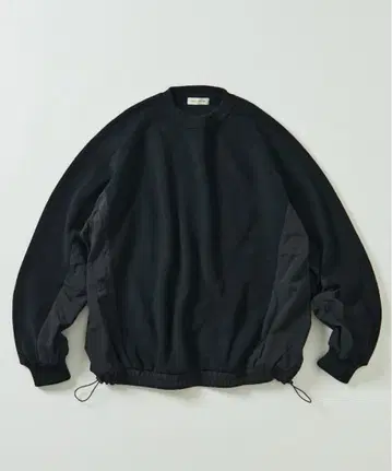 정가 7695엔 릴랙스핏 이소재 절개 도킹 크루넥 니트