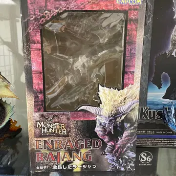 CAPCOM 크리에이터즈 모델 격분한 라잔 초판