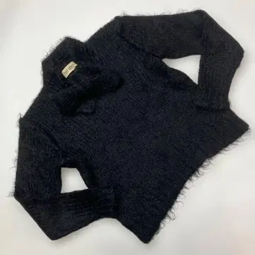 핑크하우스 블랙 리본 사용 샤기 니트