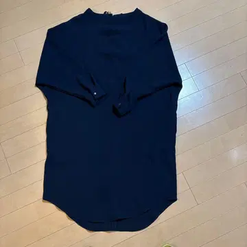 네이비 긴팔 무릎 기장 원피스 백리본