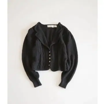 티롤리안 디자인 니트 가디건 블랙