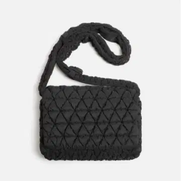 완판템 자라 블랙 퀼팅 소프트 숄더백 ZARA