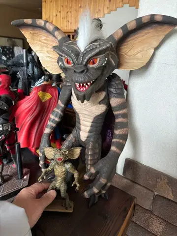 그렘린 피규어 2체 세트