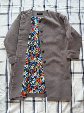 une autre/롱 코트/그레이/플라워 무늬 안감