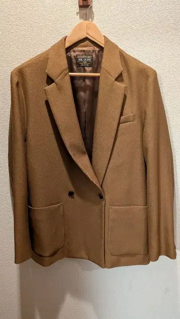 MR.OLIVE 더블 테일러드 자켓 브라운