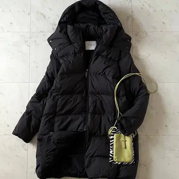 새상품급*어반 리서치 도어스 후디드 다운 코트 블랙 리얼 다운