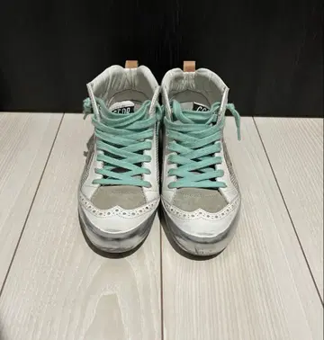 GOLDEN GOOSE 스니커즈 36사이즈