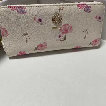 MISCH MASCH 미슈마슈 꽃무늬 장지갑