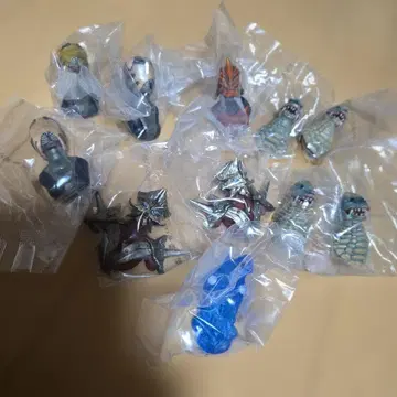 제일복권 울트라맨 시리즈 괴수 초대전 vol.2 F상 마그넷 11개