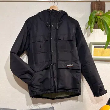 K.MAYER 블랙 충전솜 아우터 S 사이즈