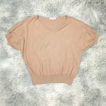 내추럴 뷰티 베이직 반팔 니트 M 돌먼 슬리브 모몽가