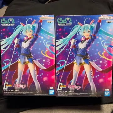 GUNDAM x MIKU 피규어 2세트