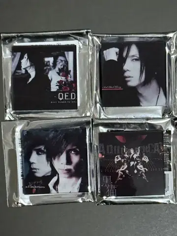 Acid Black Cherry 아크릴 마그넷 4개 세트